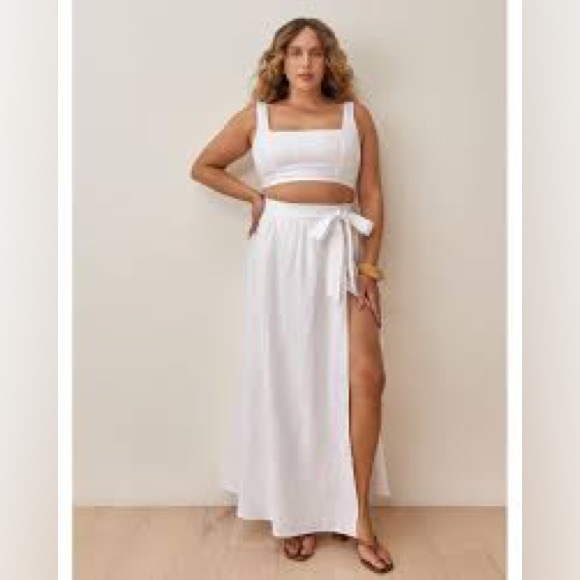 Reformation Palm Linen Two Piece in White, Size M - Picture 1 of 4
